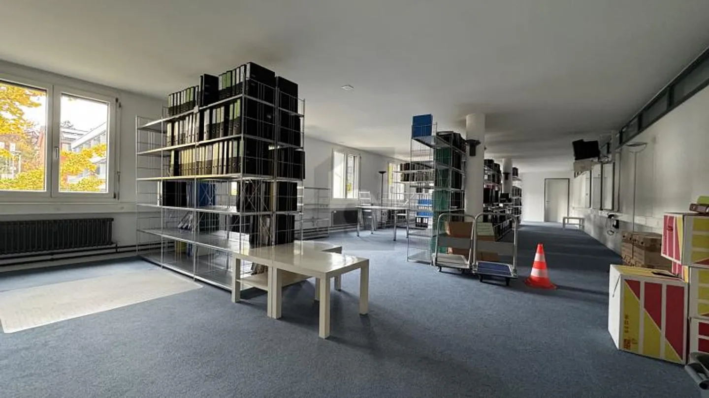 Office 3 rooms - Photo 3 of 6