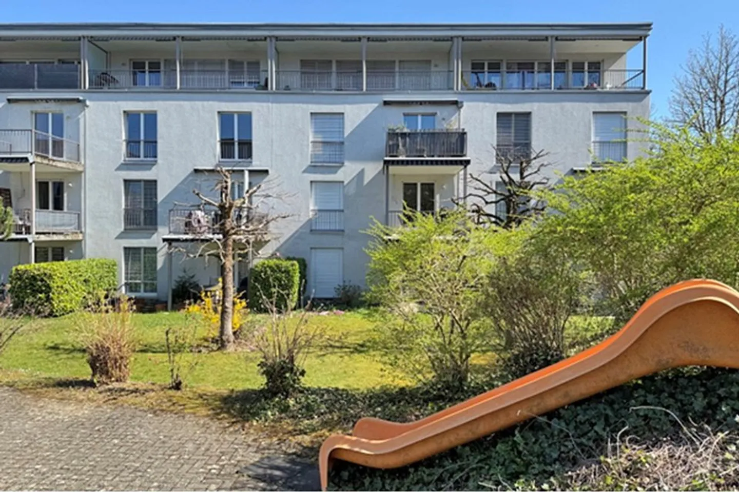 3.5-room apartment in a good location - Photo 2 of 13