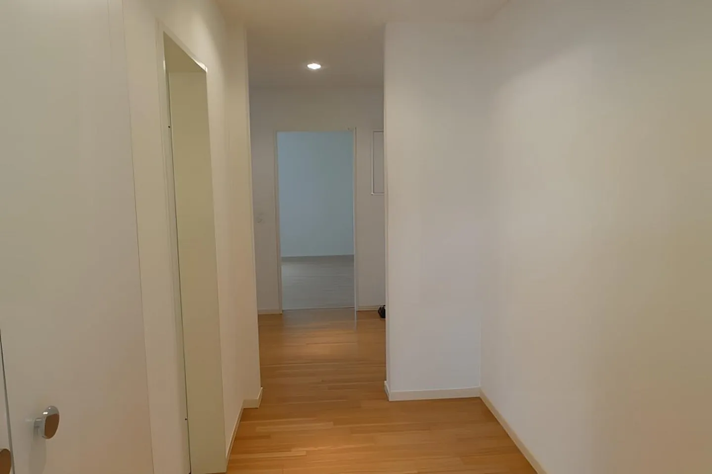 3.5-room apartment in a good location - Photo 4 of 13