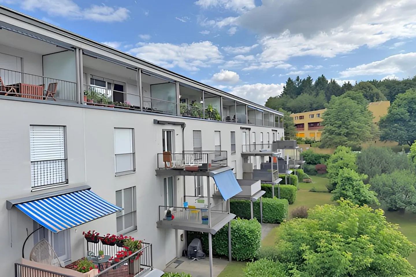 3.5-room apartment in a good location - Photo 10 of 13