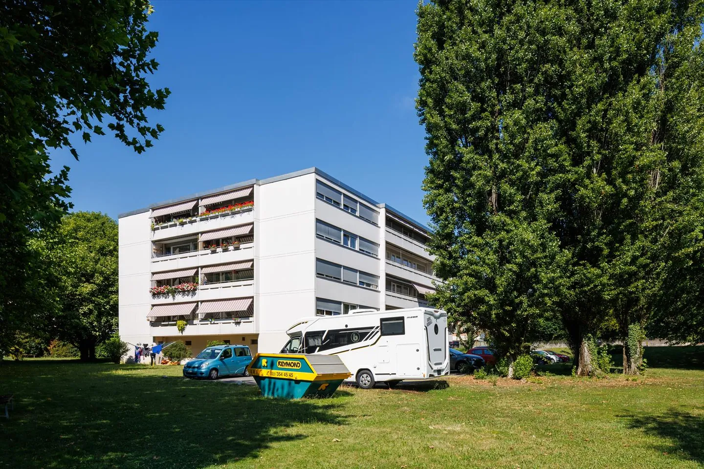 Place ouverte - Photo 2 sur 5