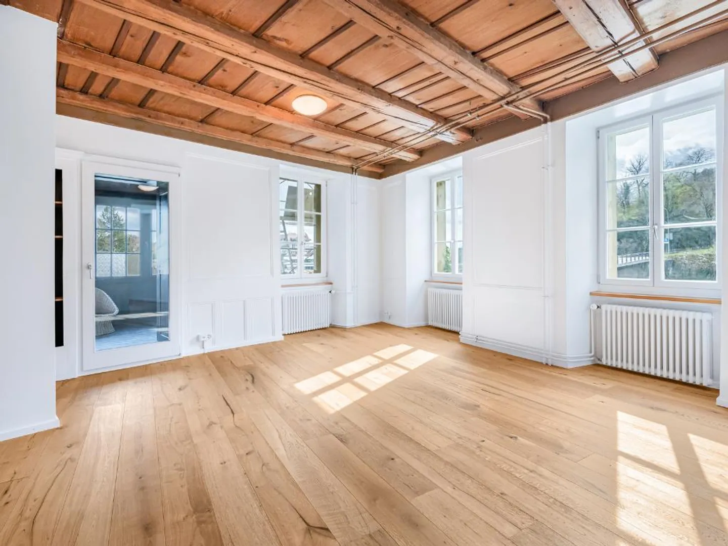 Edificio multifamiliare ad alto rendimento sull'Aare – 8 unità ristrutturate - Foto 8 di 12