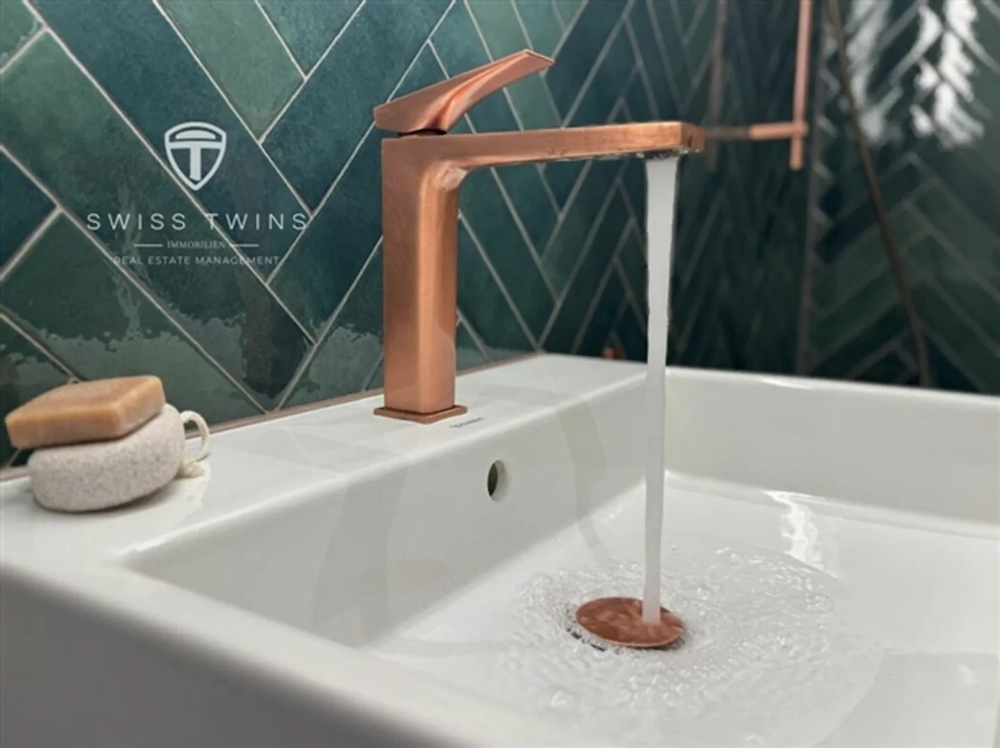 Il lusso urbano incontra la tranquillità - Elegante appartamento di 4,5 stanze con ascensore per auto - Foto 12 di 20