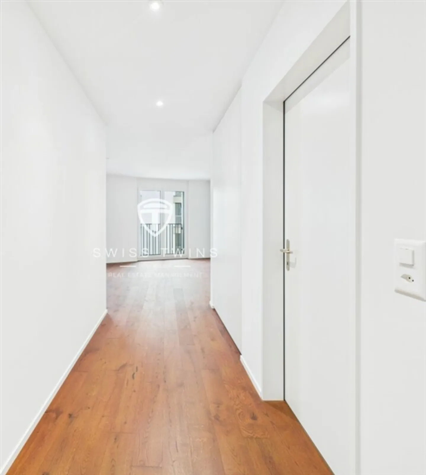 Il lusso urbano incontra la tranquillità - Elegante appartamento di 4,5 stanze con ascensore per auto - Foto 14 di 20