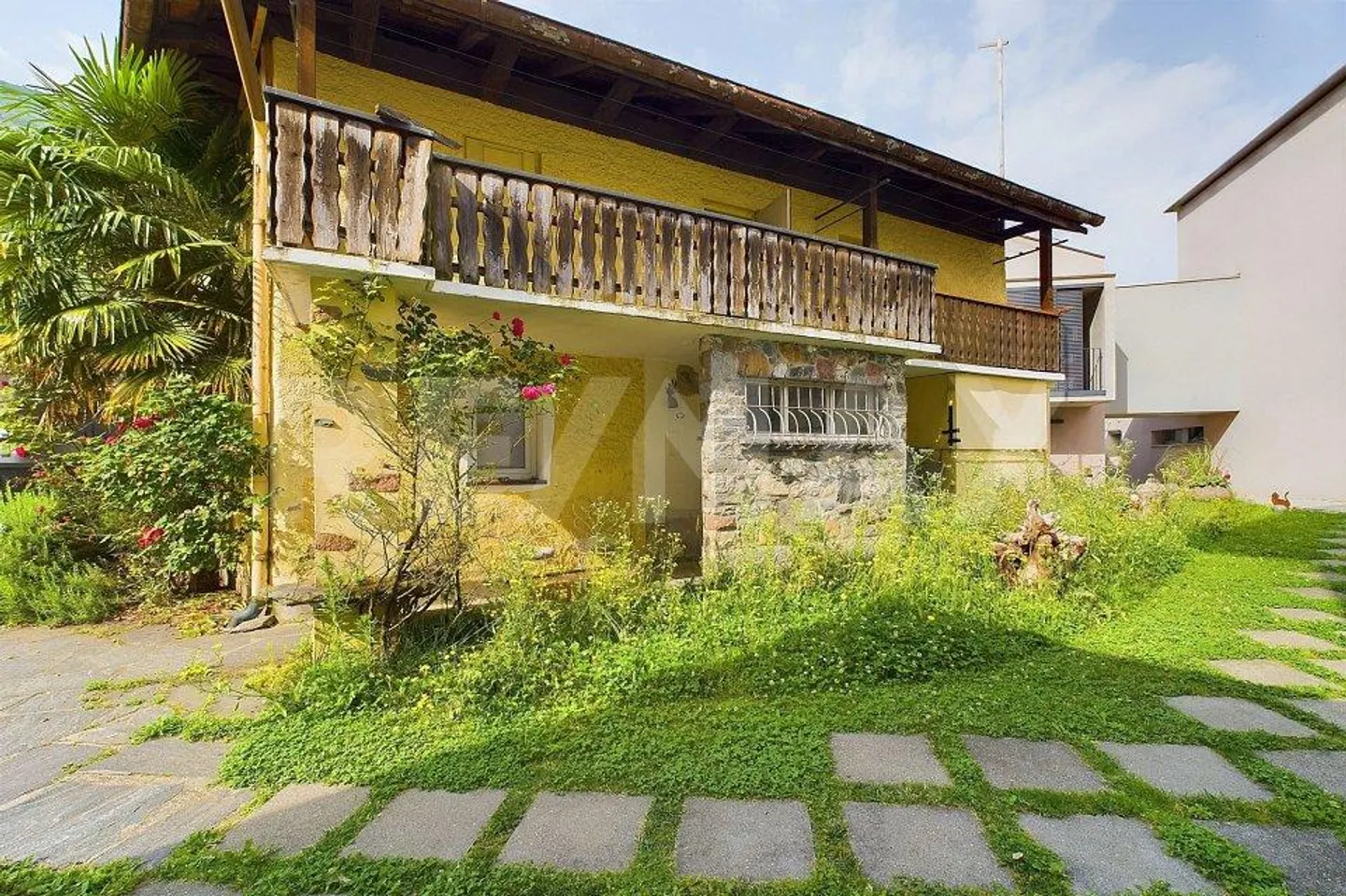 Affascinante casa unifamiliare - Foto 1 di 13
