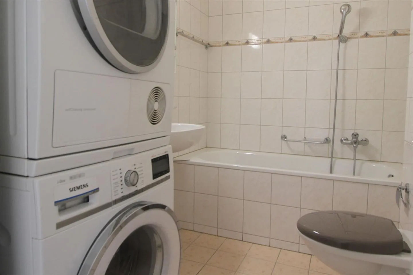 Wohnung mit 2.5 Zimmern und Balkon - Foto 4 von 5