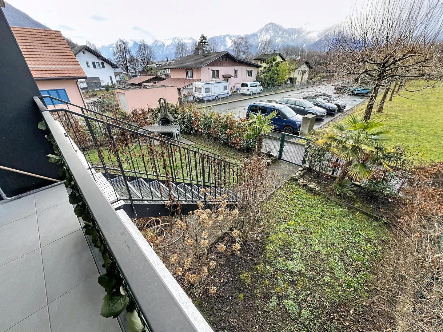 Appartamento luminoso al piano giardino | Villeneuve - Foto 4 di 7