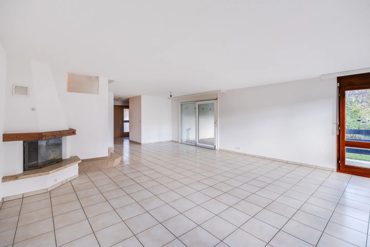 Casa unifamiliare di 5,5 stanze con garage doppio - Foto 4 di 19