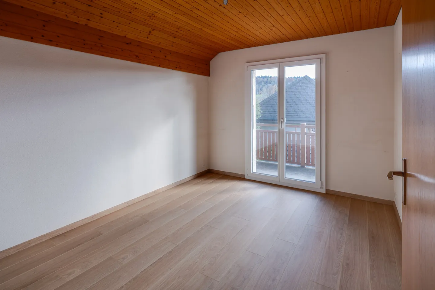 Casa unifamiliare di 5,5 stanze con garage doppio - Foto 8 di 19