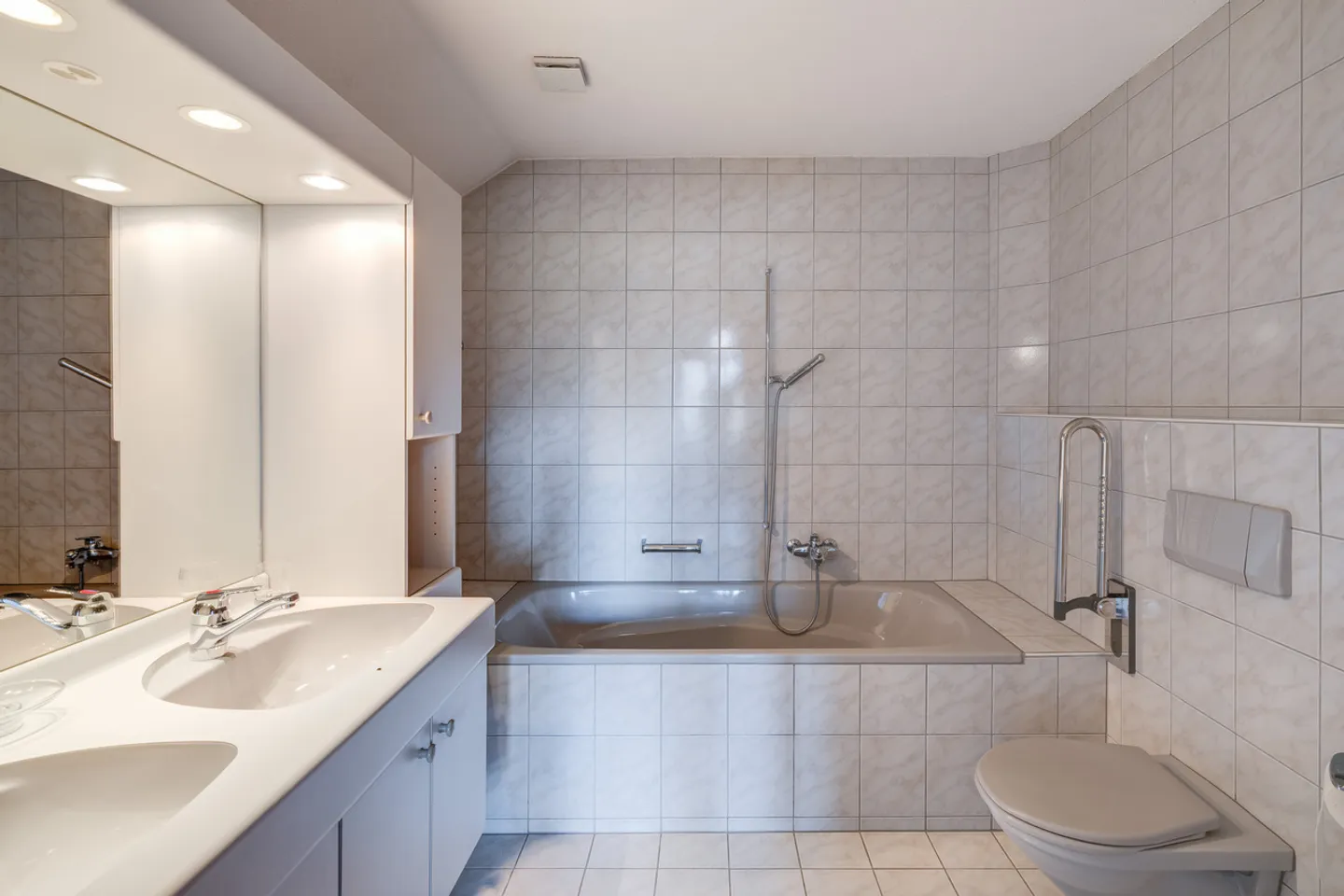 Casa unifamiliare di 5,5 stanze con garage doppio - Foto 13 di 19