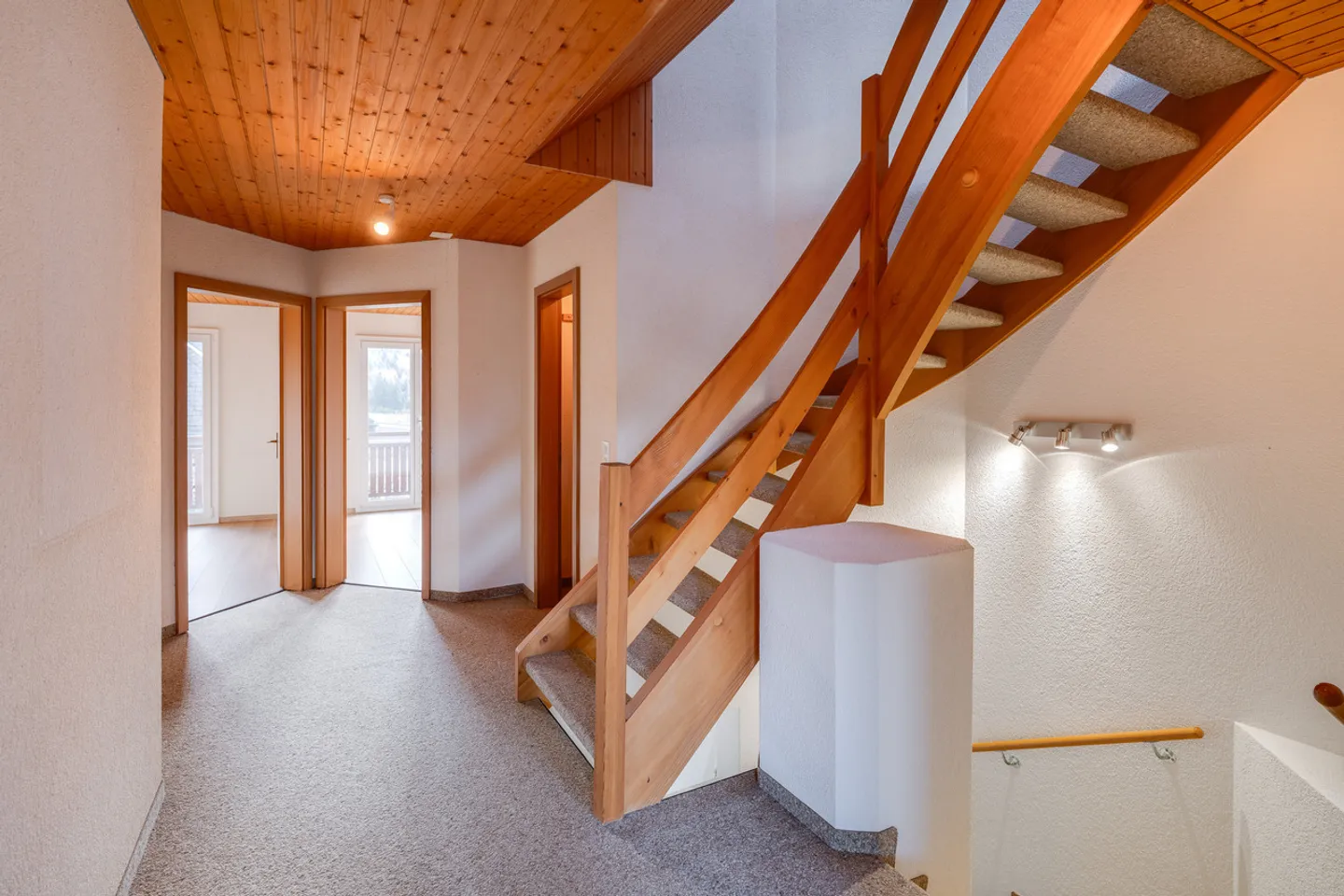 Casa unifamiliare di 5,5 stanze con garage doppio - Foto 15 di 19