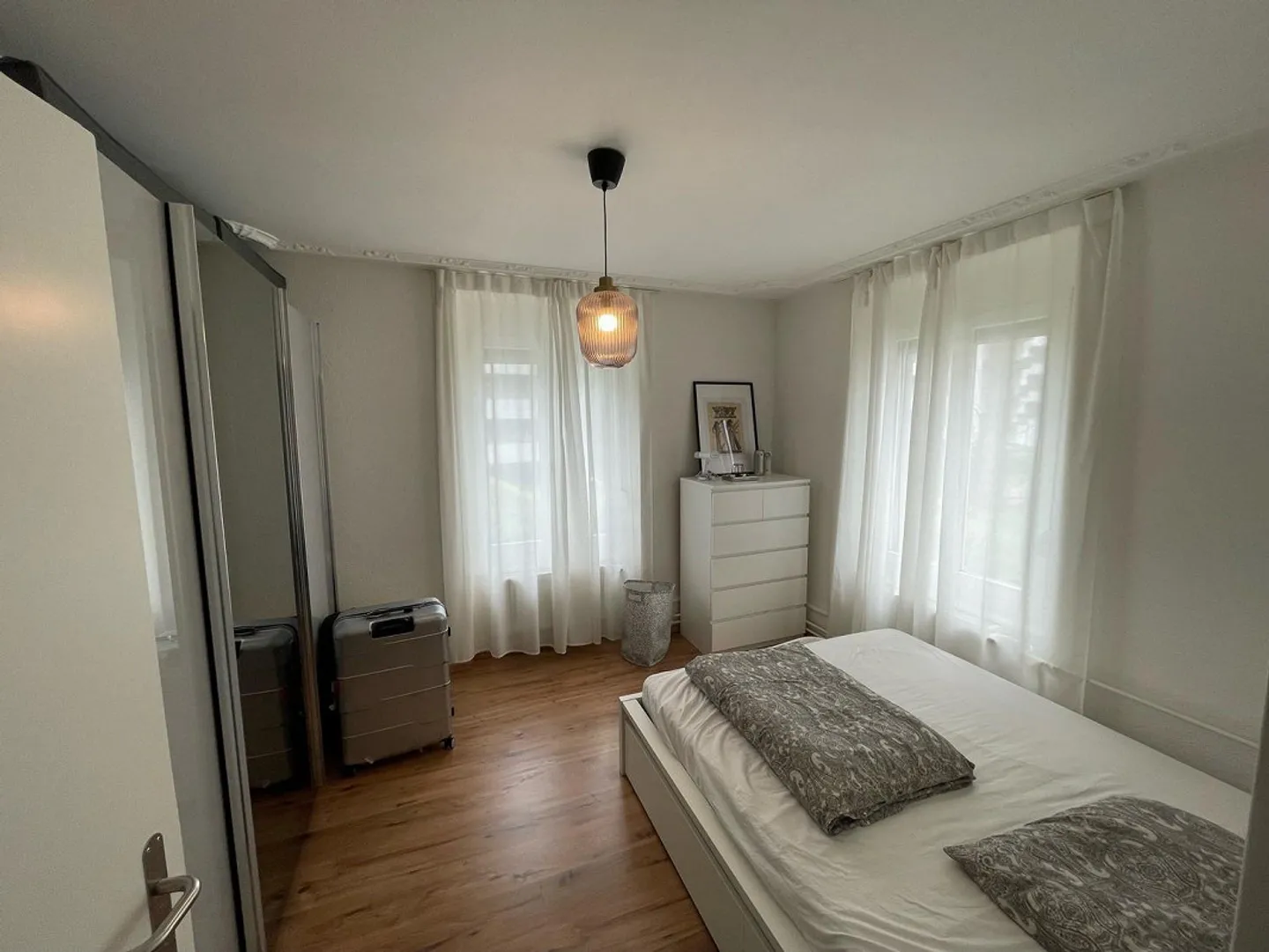 Topmoderne Wohnung mit traumhafter Terrasse und Aussicht!! - Foto 4 von 8