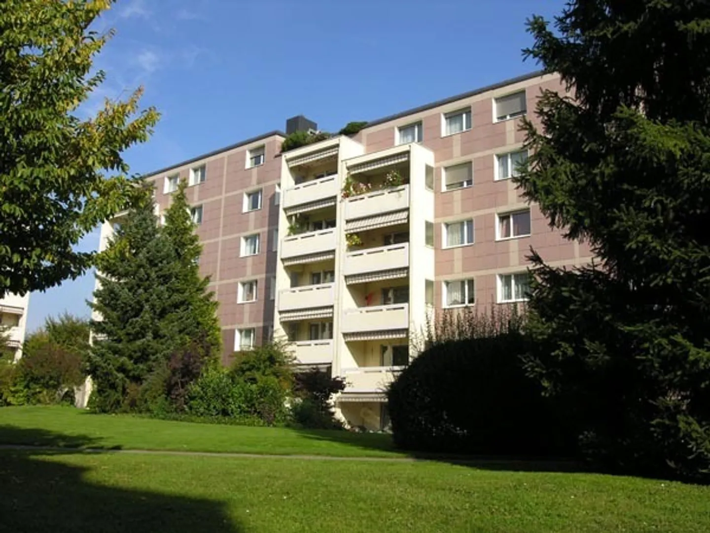Wohnung mieten - Foto 2 von 6