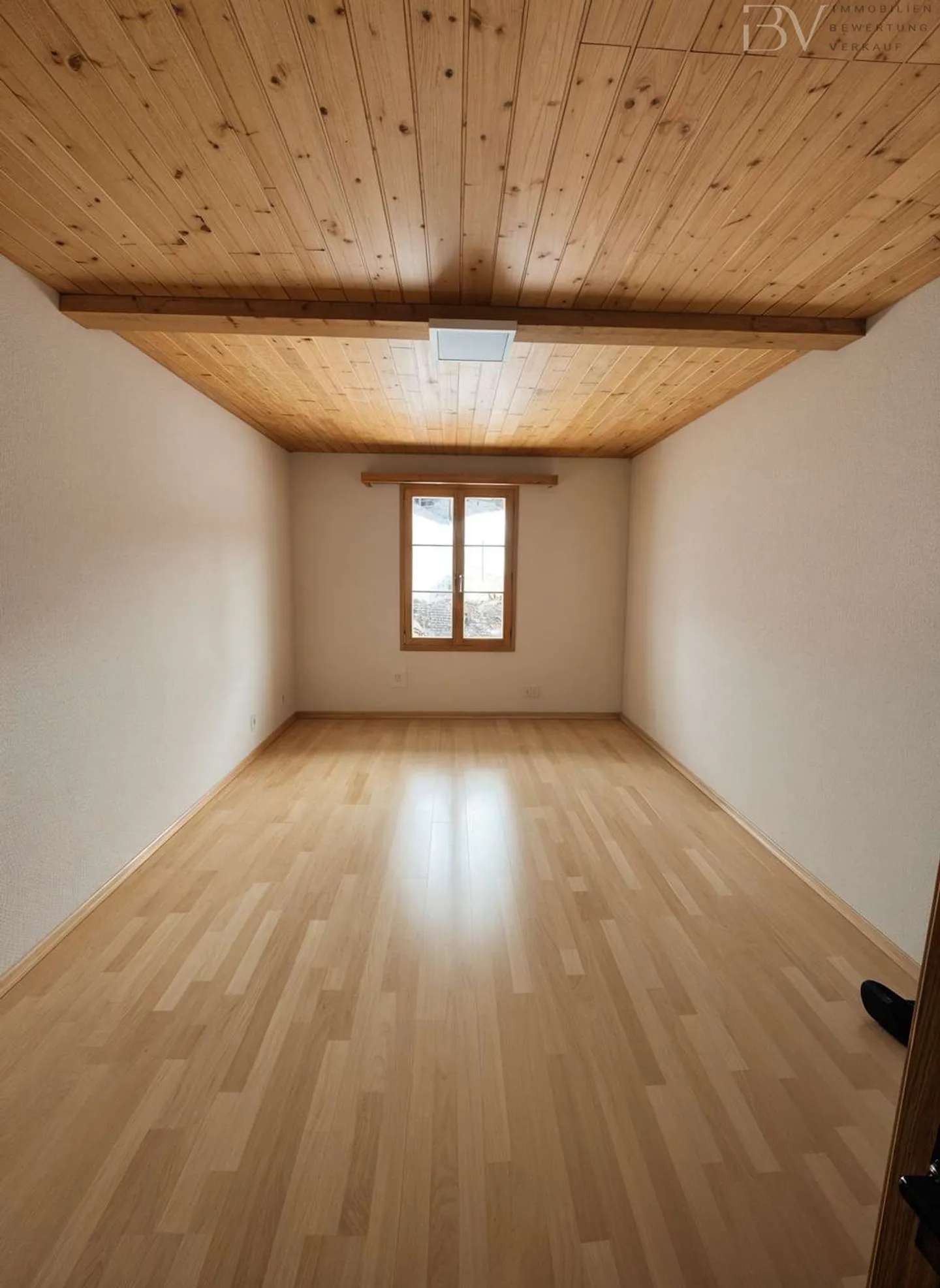 Casa trifamiliare con fienile - Foto 12 di 23