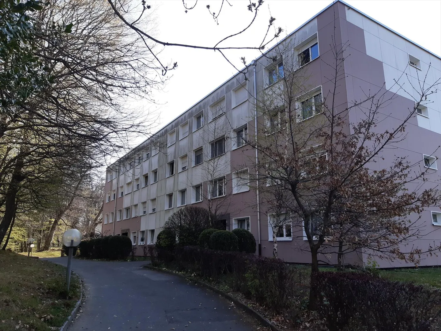 Spazioso appartamento di 5,5 locali in affitto con vista lago - Foto 2 di 7