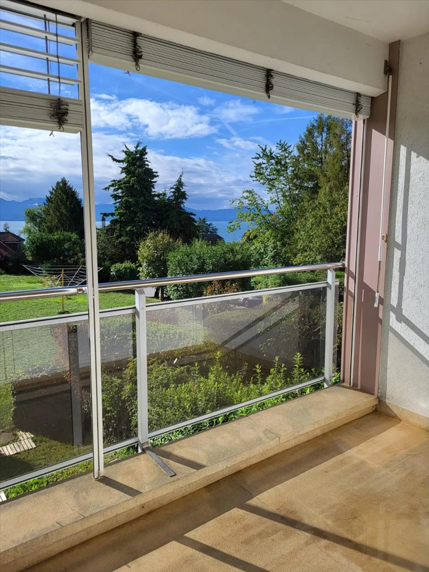 Spazioso appartamento di 5,5 locali in affitto con vista lago - Foto 4 di 7