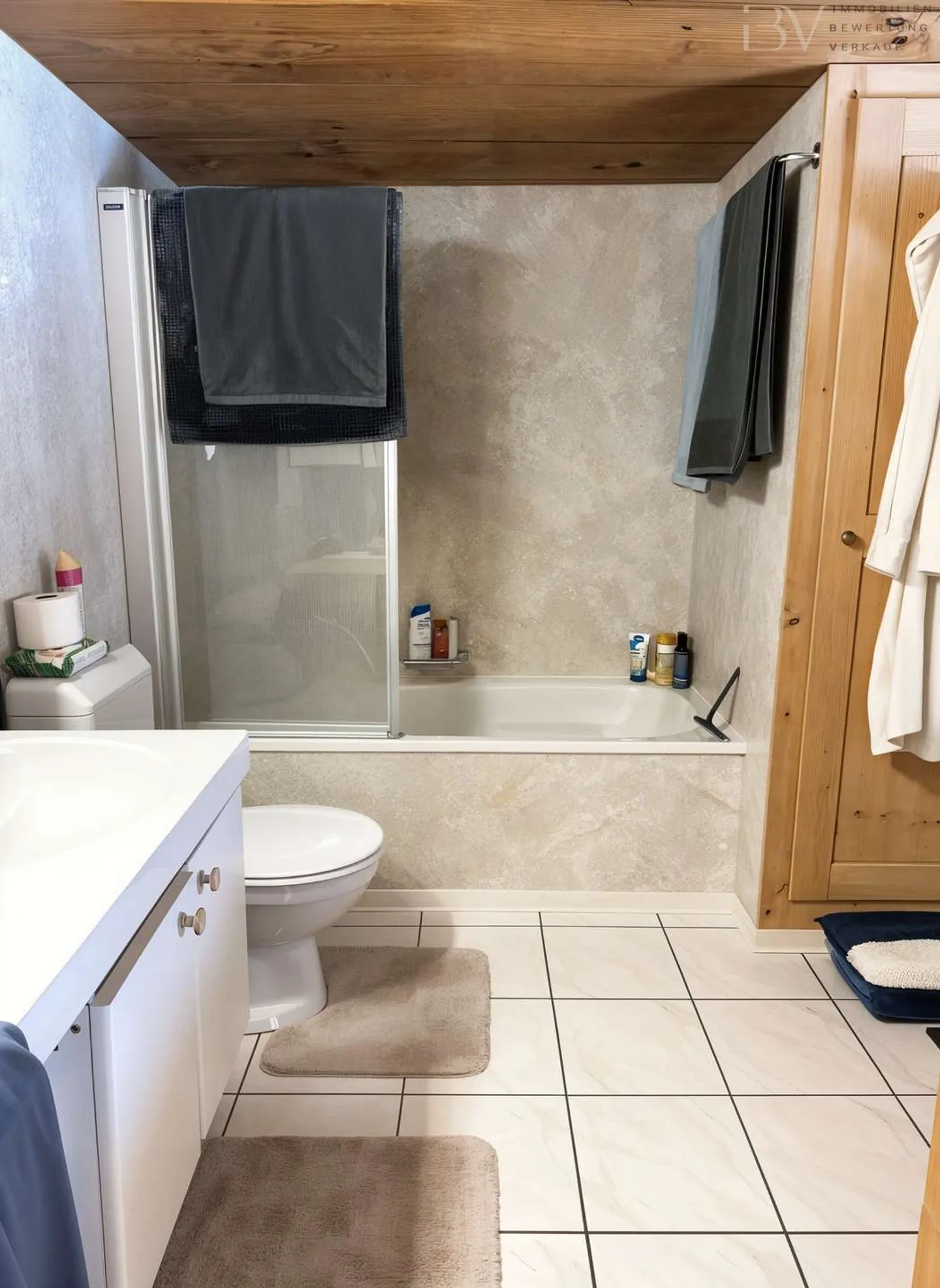 Casa trifamiliare con fienile - Foto 17 di 23