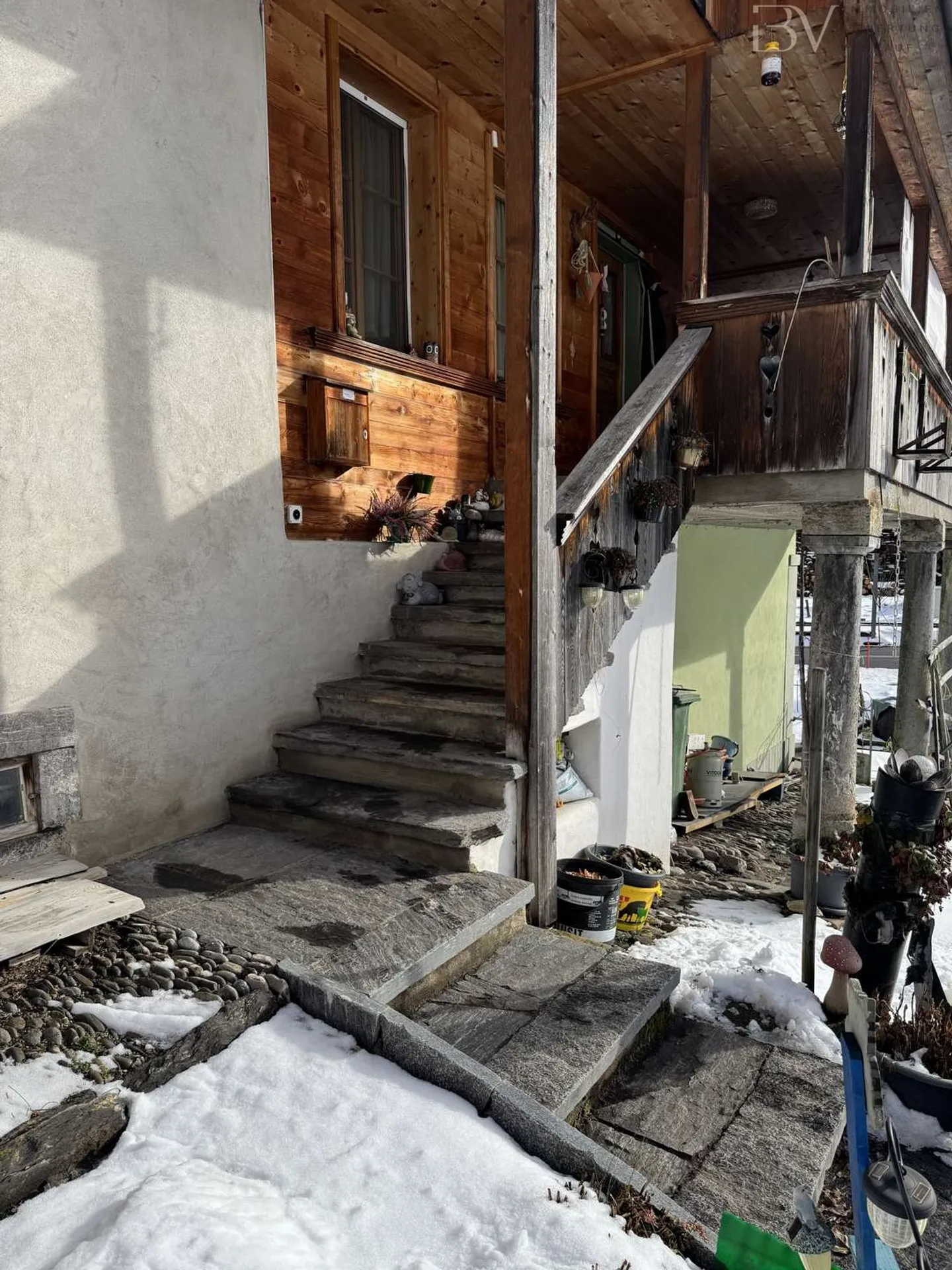 Casa trifamiliare con fienile - Foto 18 di 23