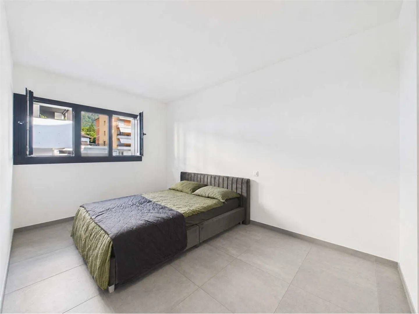 Pregassona - Magnificent 2.5-Room Apartment - Photo 8 of 8