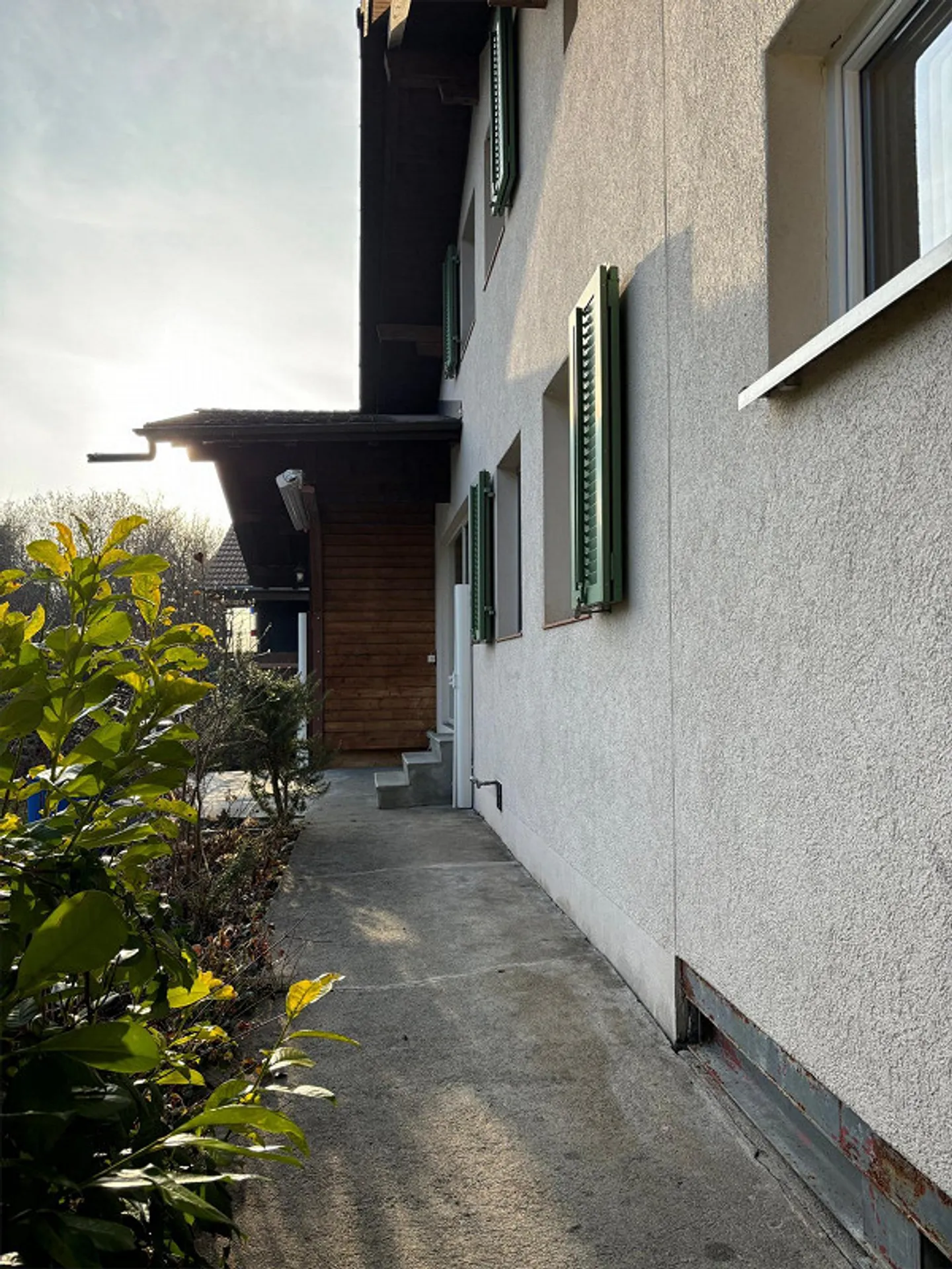 Single-family house 4.5 rooms + 2-room apartment in the attic - Photo 8 of 9