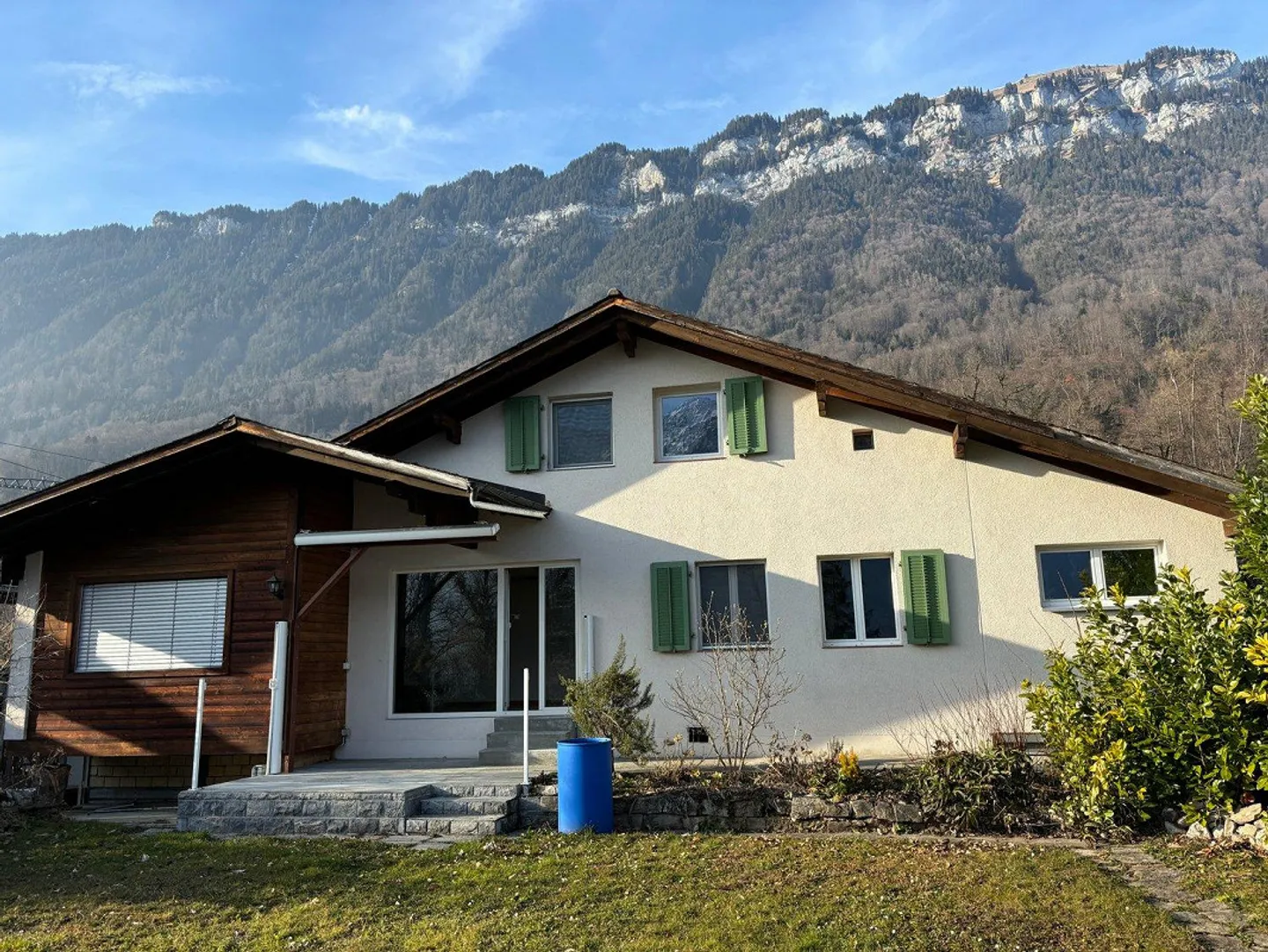 Single-family house 4.5 rooms + 2-room apartment in the attic - Photo 9 of 9