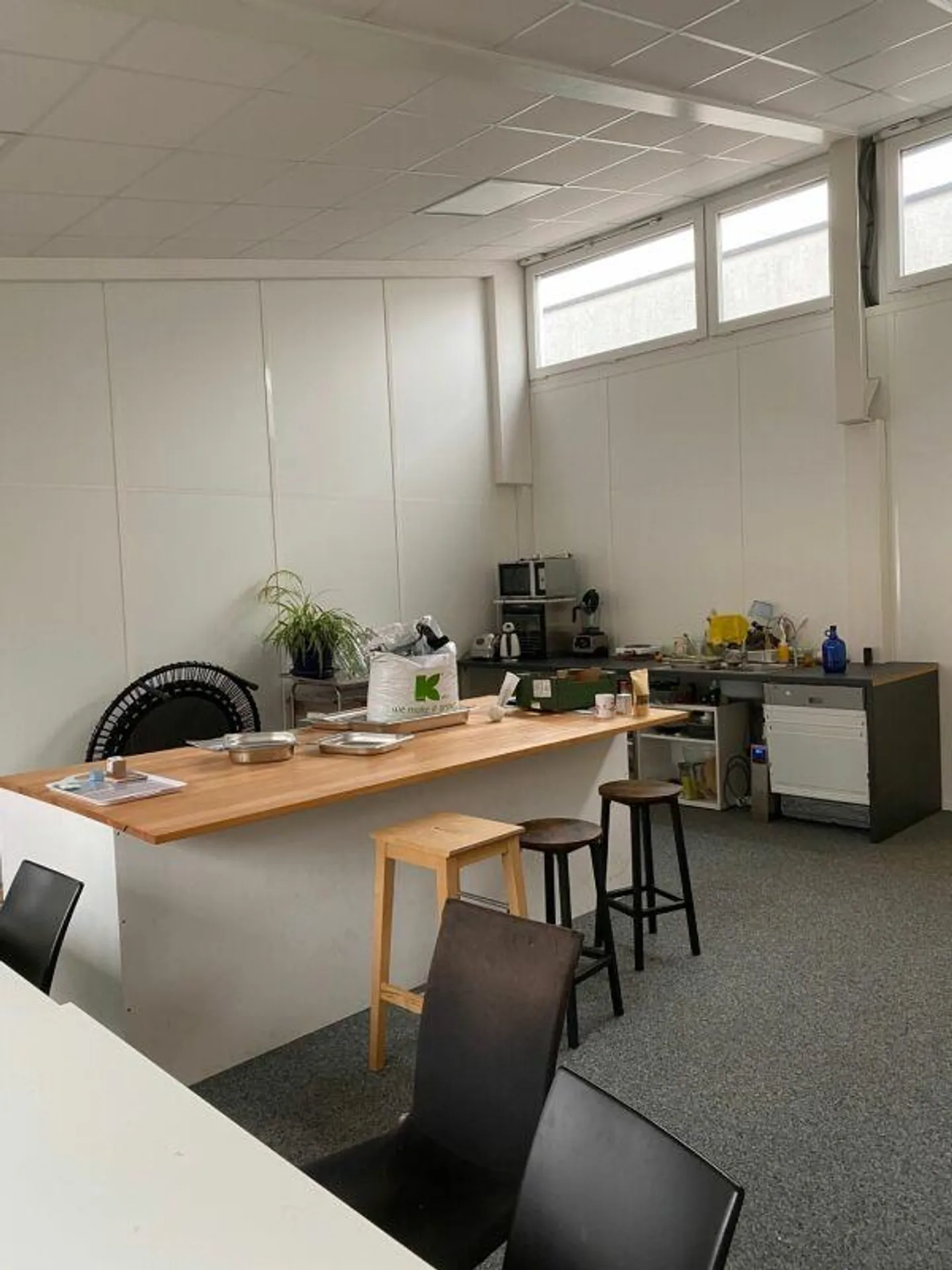 Büroräumlichkeiten zu mieten - Zentral im Gewerbegebiet von Reiden - Foto 2 von 3