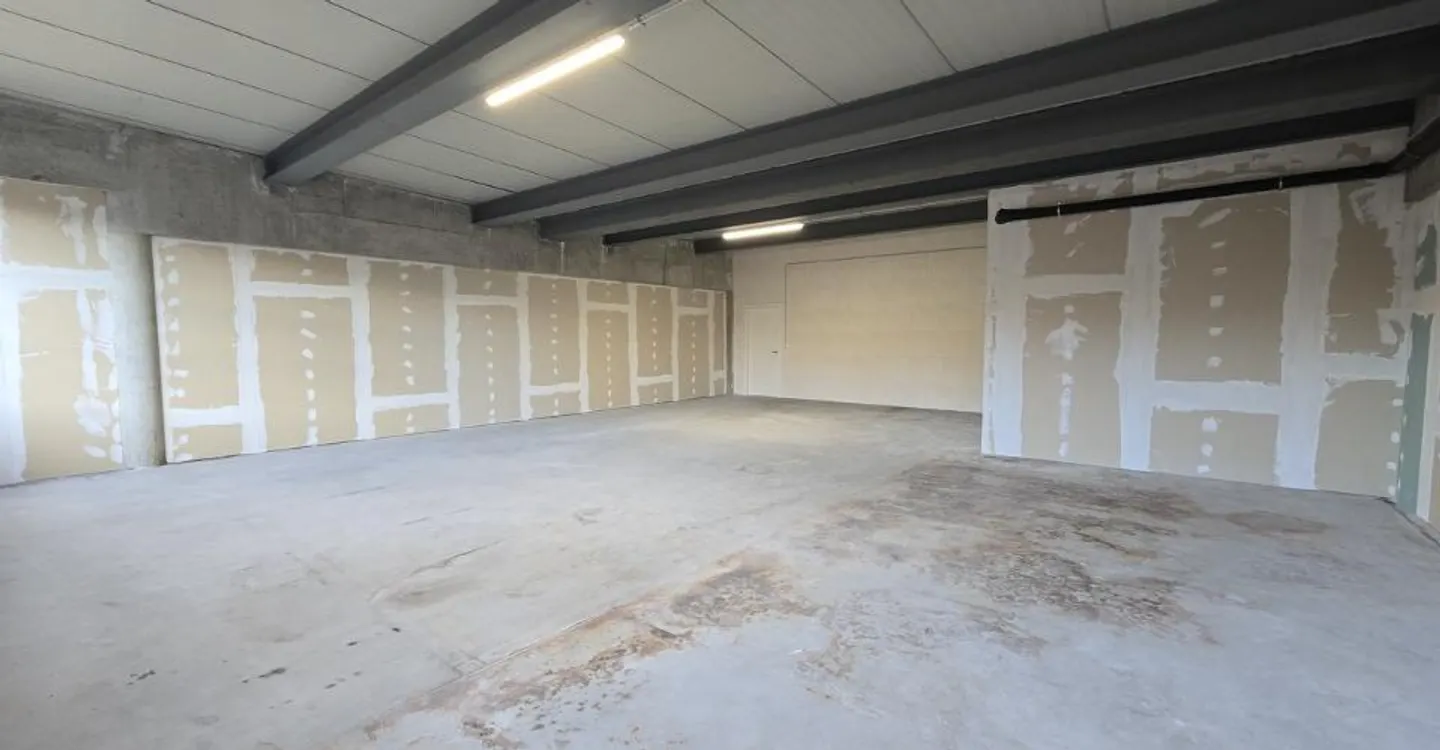 Atelier spacieux à Crissier - Photo 2 sur 5