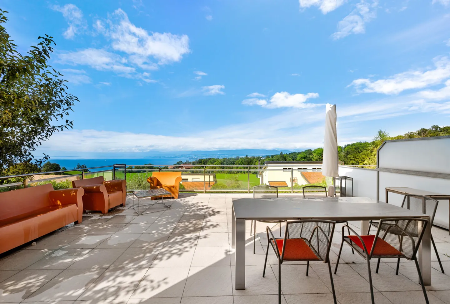 Casa con un ambiente di vita eccezionale - Foto 2 di 12