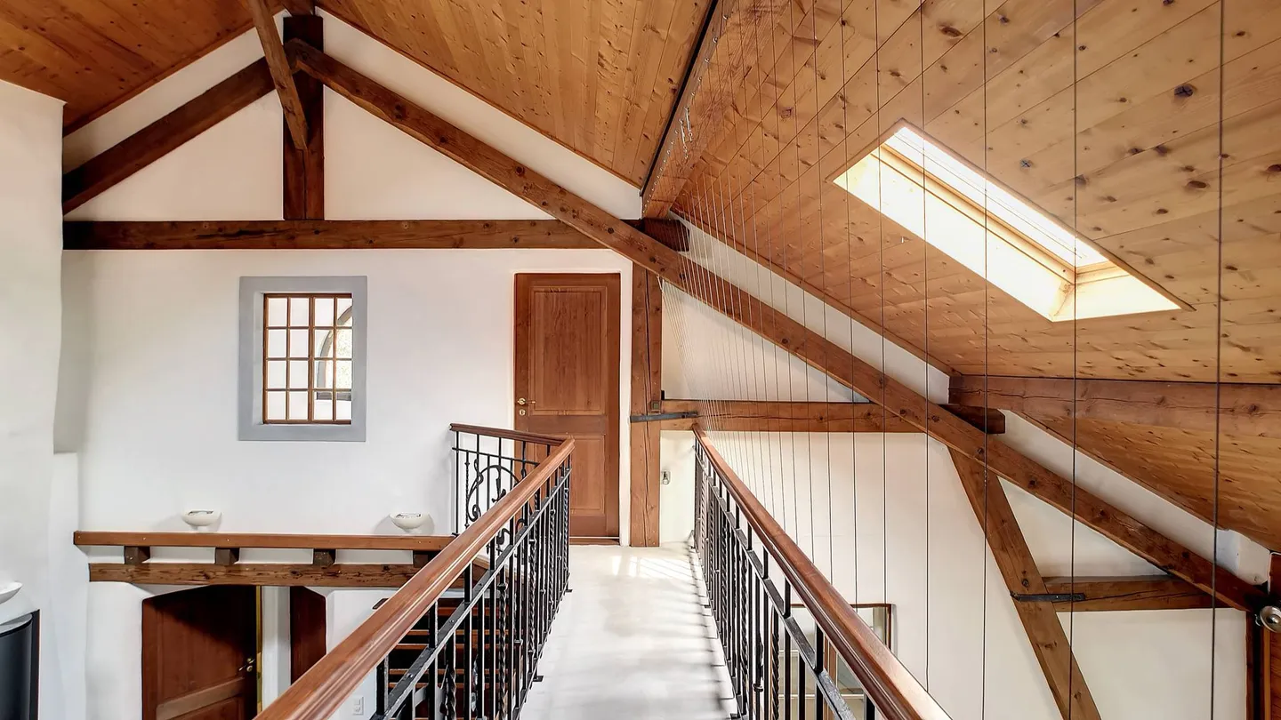 Grande casa con carattere e potenziale di espansione - Foto 6 di 10