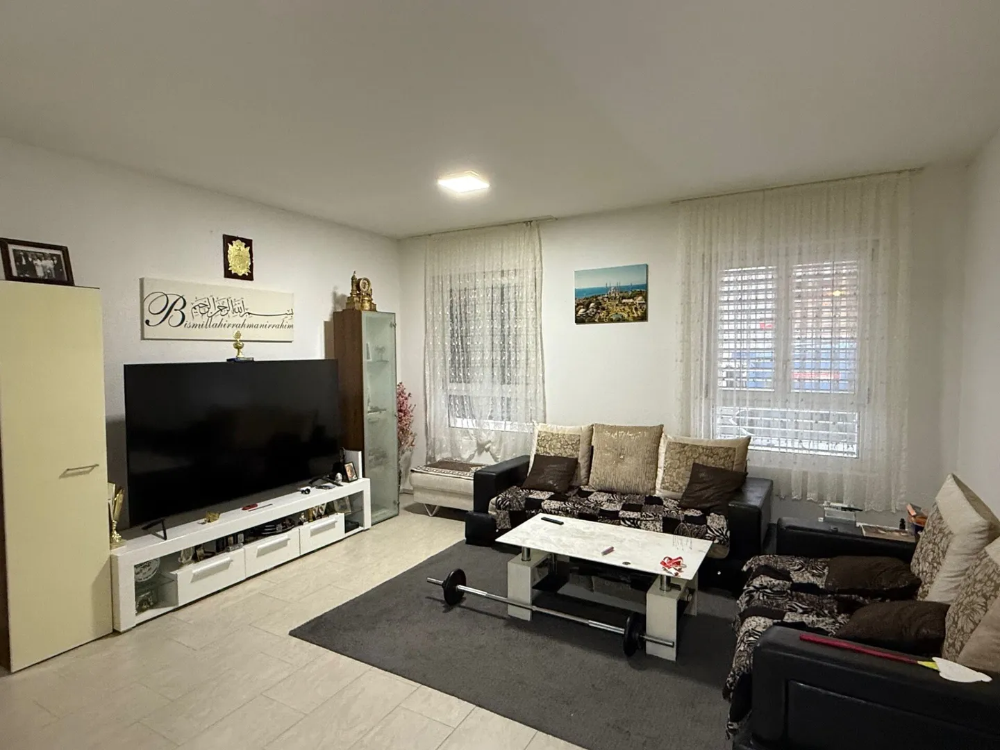 4.5 Room Apartment with Balcony - Photo 4 of 12
