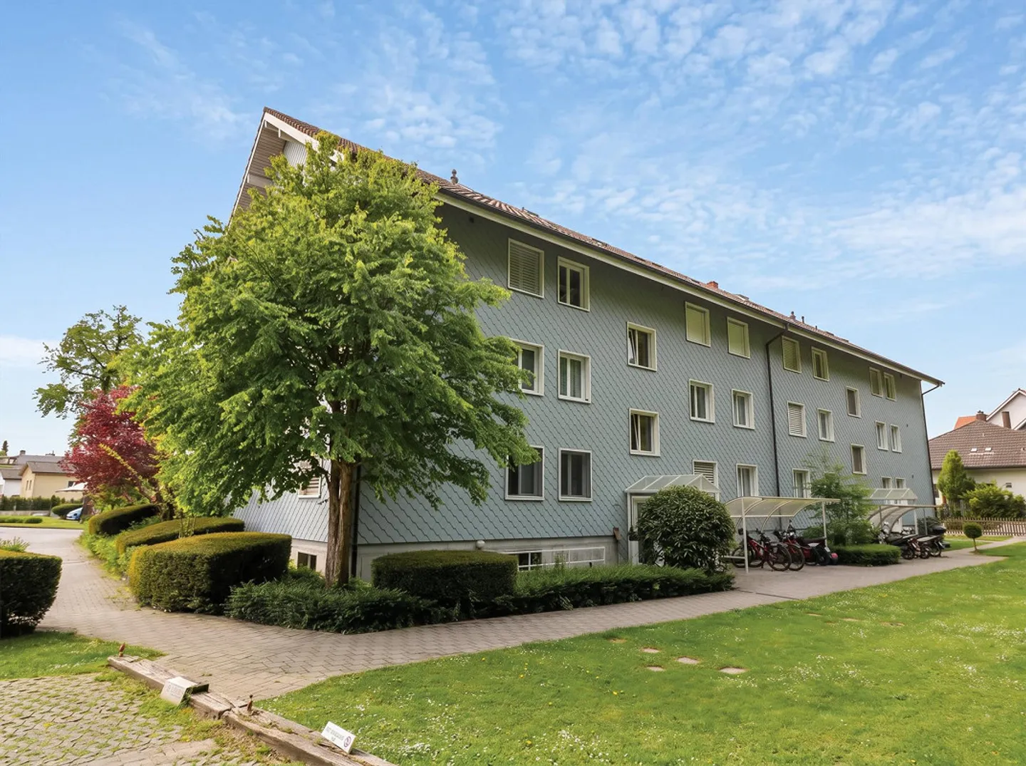 Appartement moderne de 3,5 pièces avec terrasse spacieuse - Photo 3 sur 8
