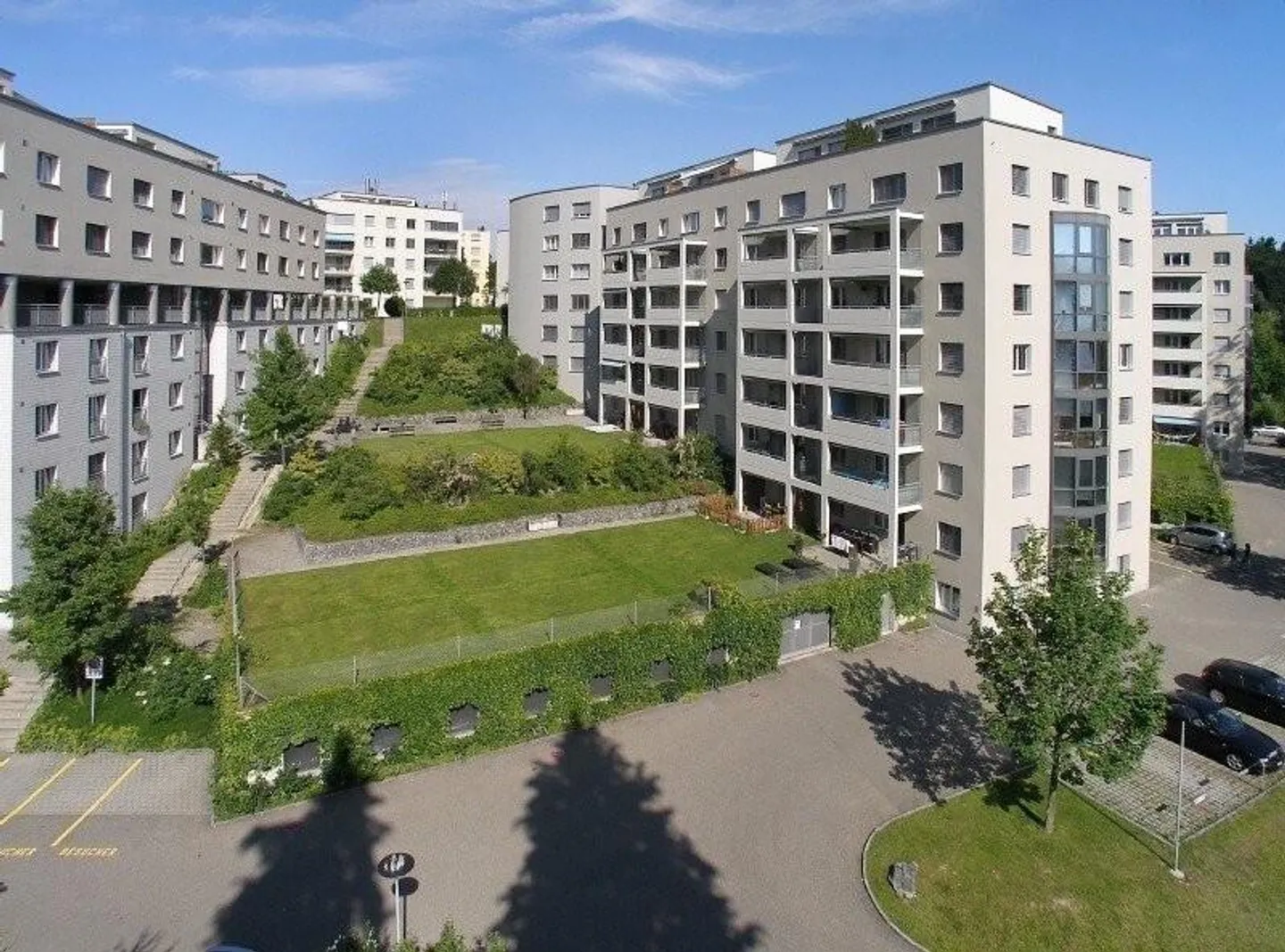 Espace de location au rez-de-chaussée - Photo 1 sur 11