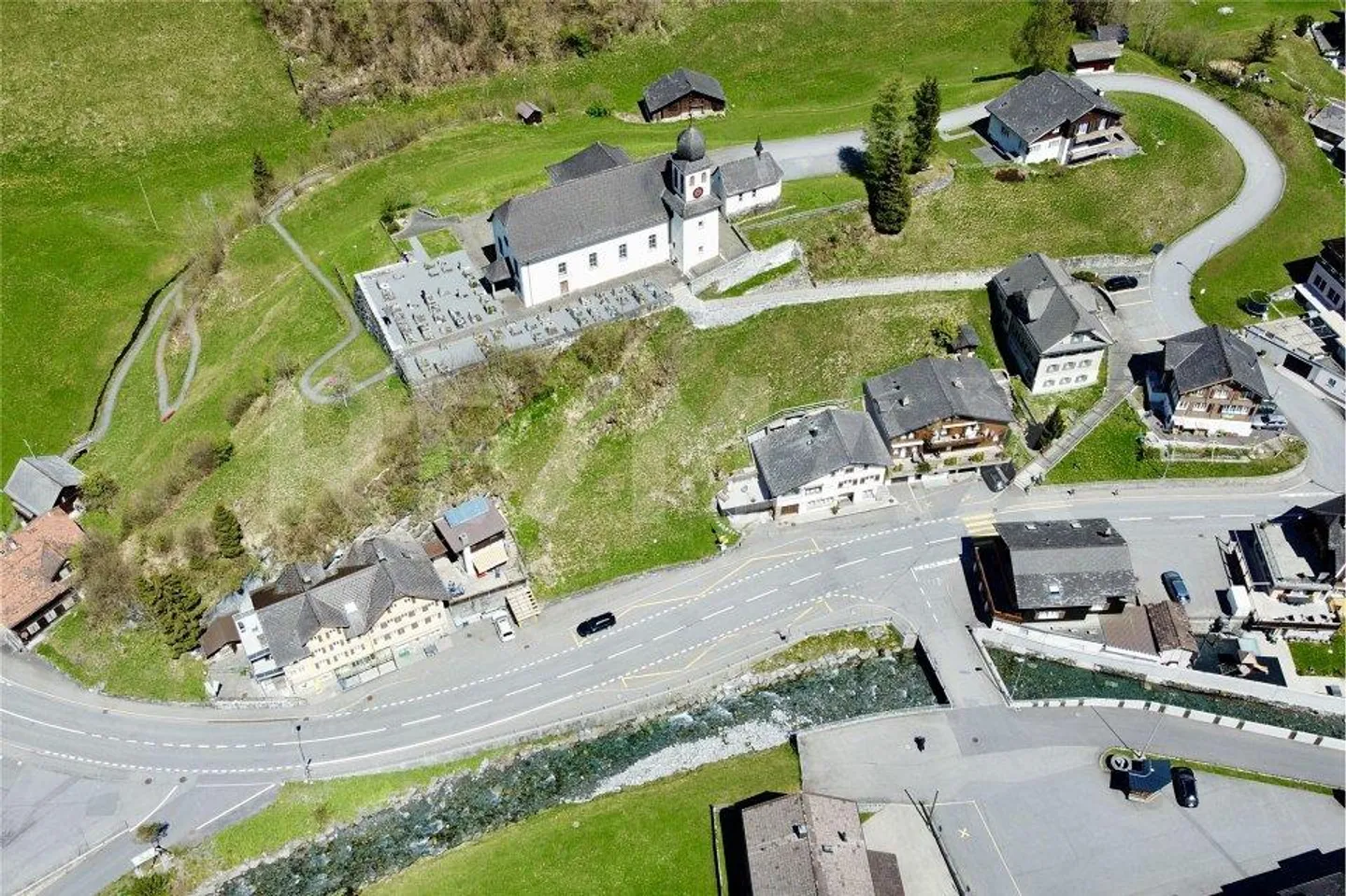 Unbuilt Land 826 m² with Great Potential in Unterschächen UR - Photo 11 of 13