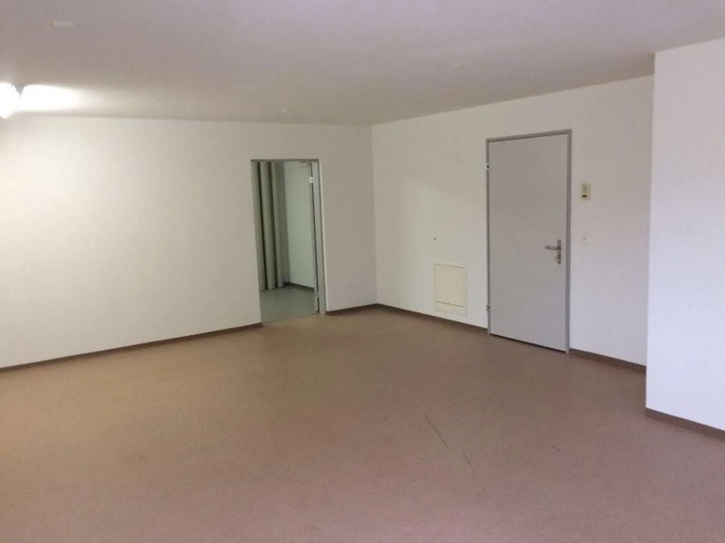 Espace de location au rez-de-chaussée - Photo 7 sur 11