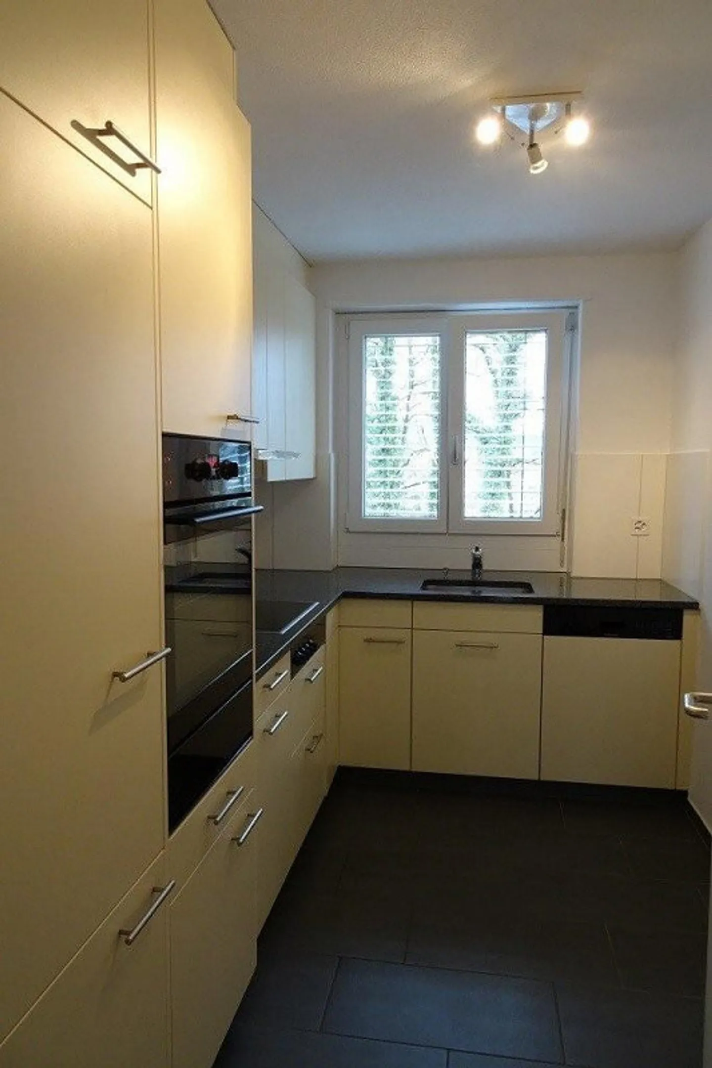 Bright 2.5-Room Apartment in Binz - Photo 1 of 6