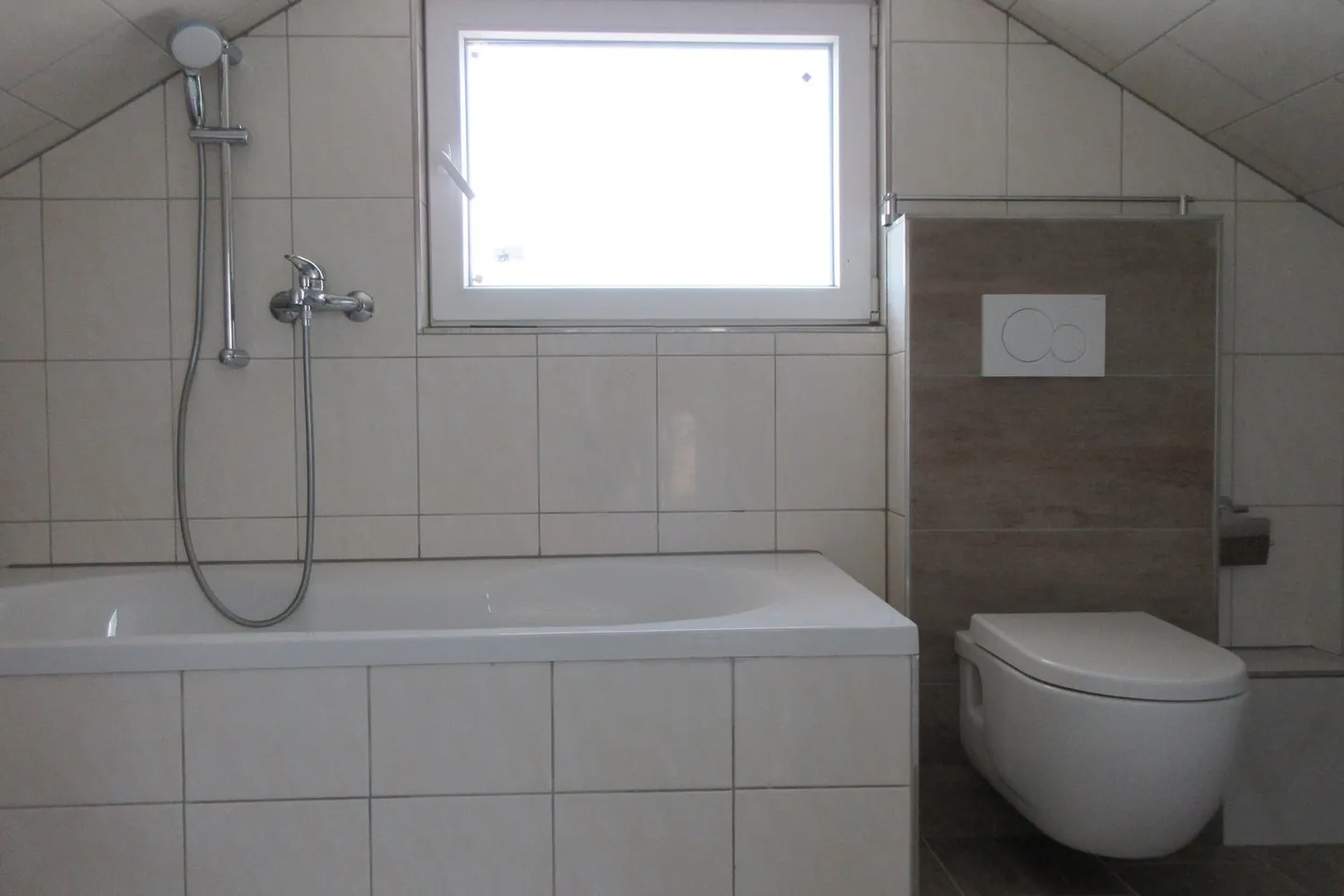 Studio Idéal pour le Travail - Photo 2 sur 5