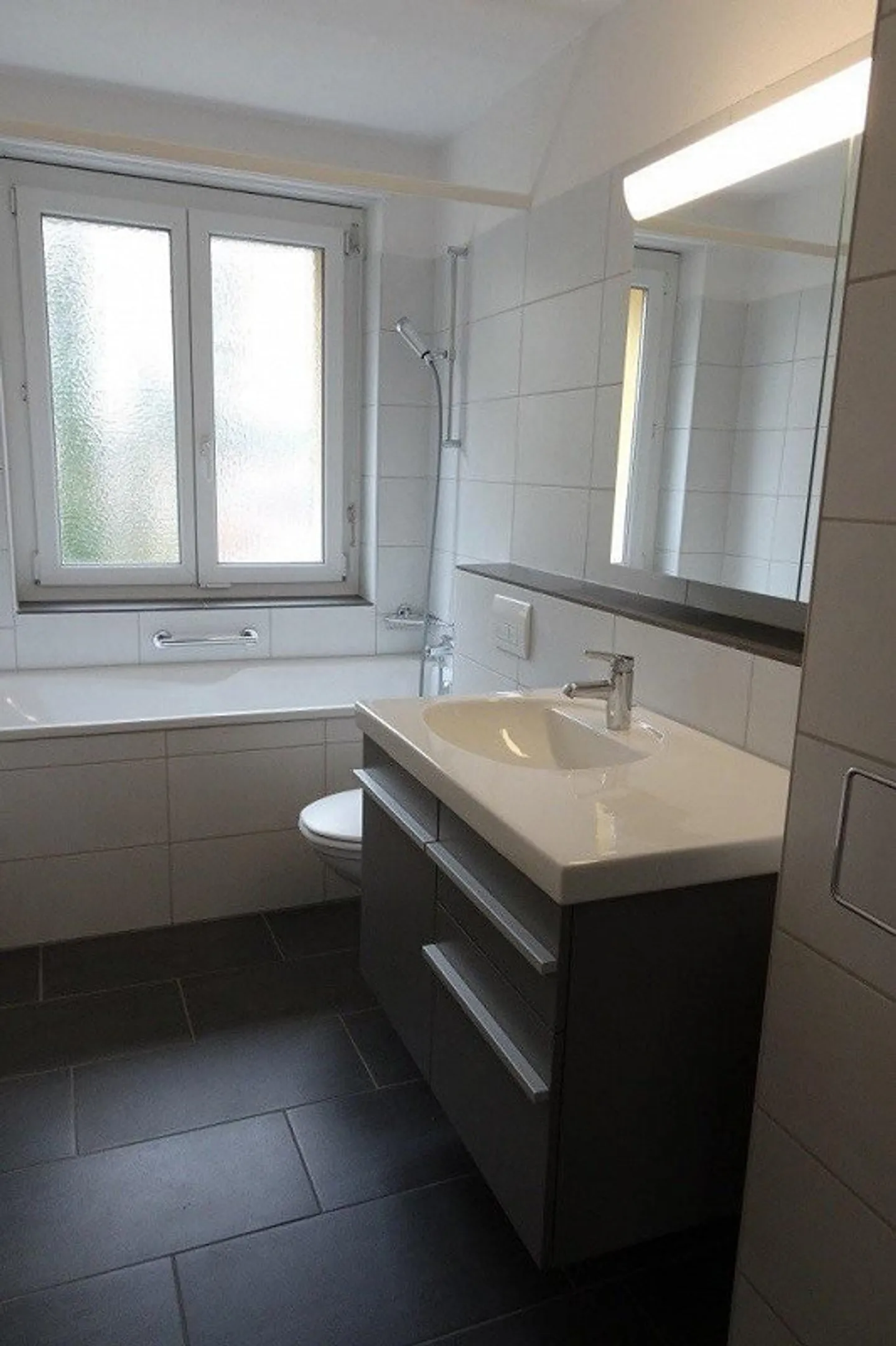 Bright 2.5-Room Apartment in Binz - Photo 2 of 6