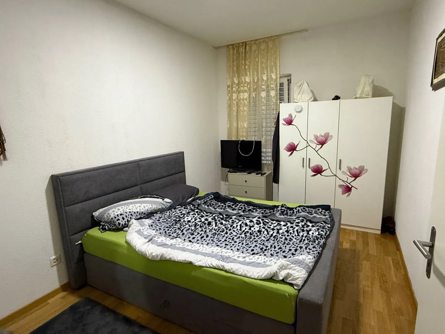 4.5 Room Apartment with Balcony - Photo 7 of 12