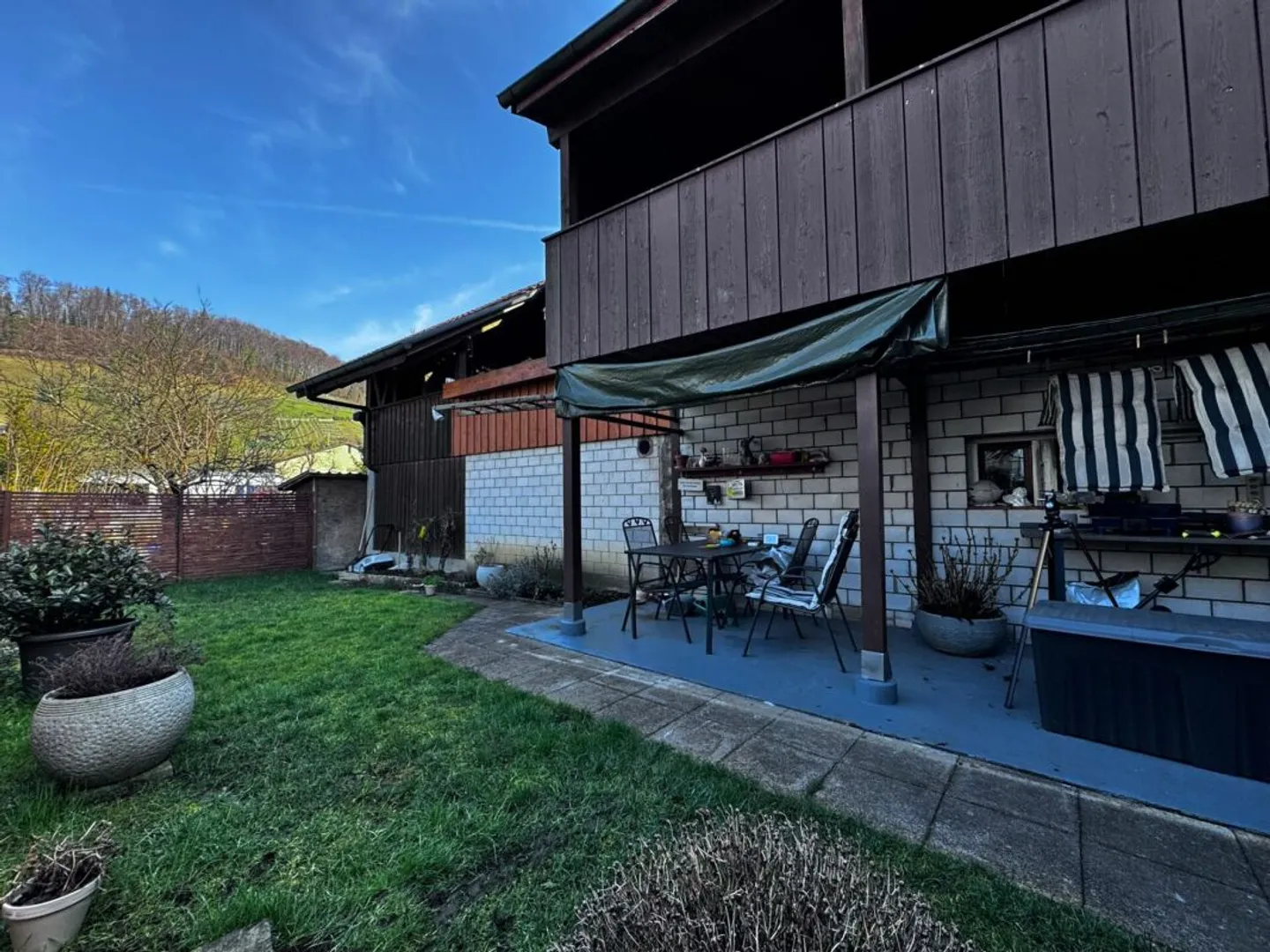 Appartamento 5.5 locali con balcone e giardino condiviso - Foto 2 di 10