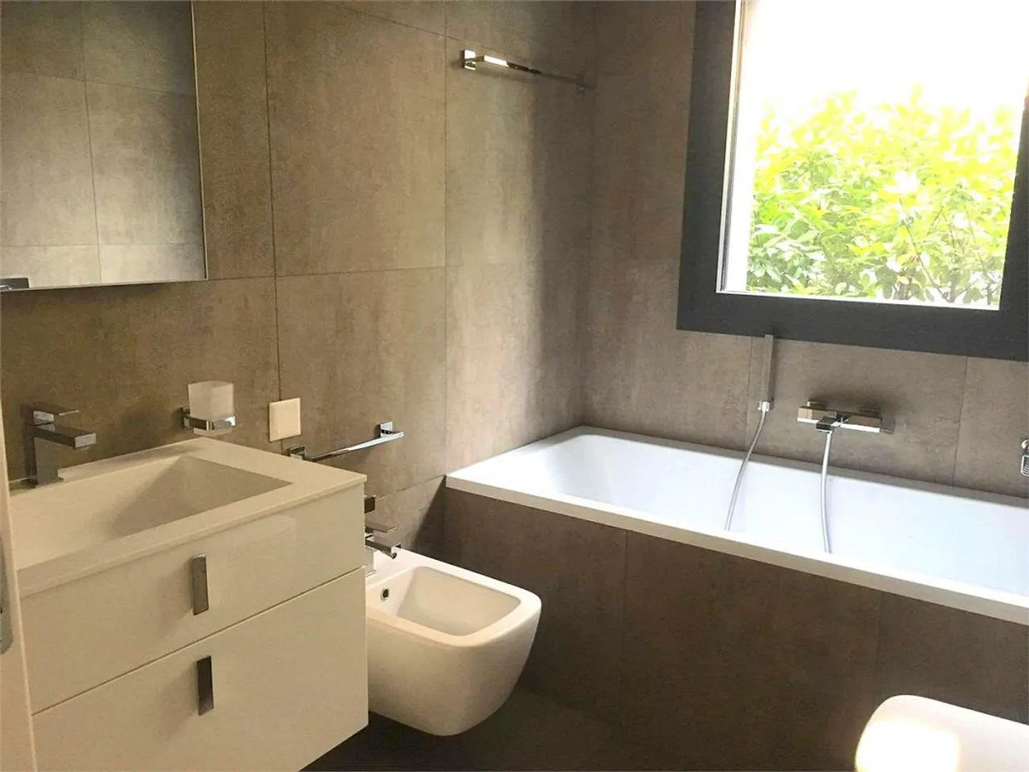 Pregassona, elegantes 4,5 Zimmer mit Garten - Foto 11 von 13