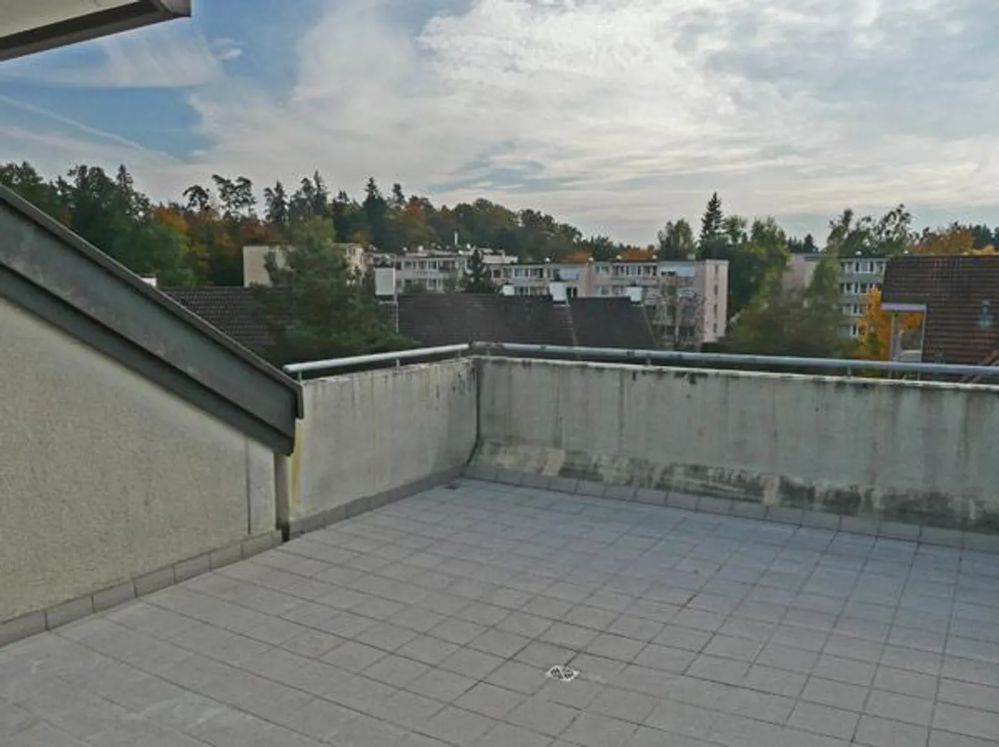 Charmante Attika-Wohnung mit Terrasse - Foto 9 von 9