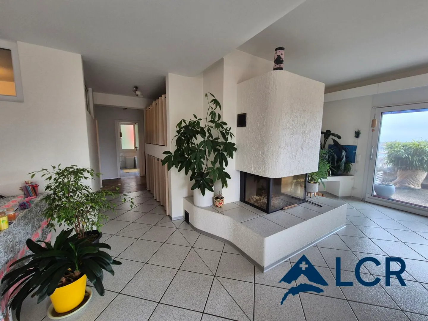 Apartment with 5 rooms in Colombier - Photo 2 of 13