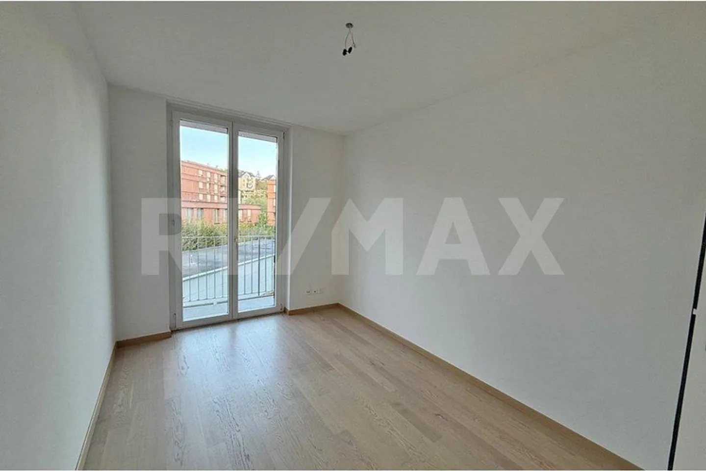 Appartamento 4.5 stanze centrale e tranquillo - Foto 10 di 11