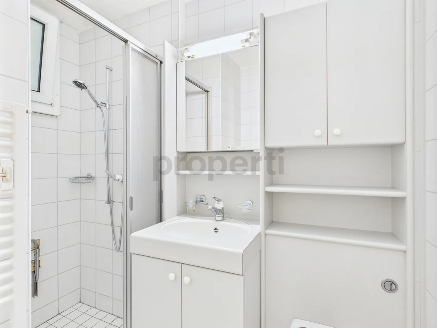 Charmante 2.5-Zimmer-Wohnung an ruhiger Lage in Stallikon - Foto 9 von 12