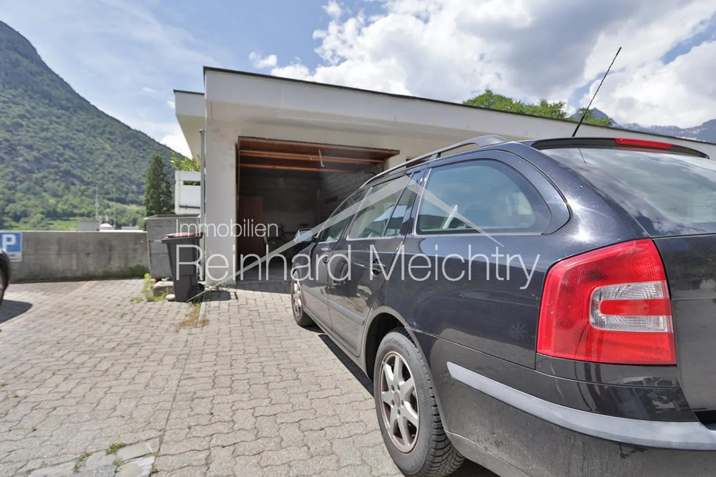Top penthouse apartment with the best view of Visp - Photo 18 of 18