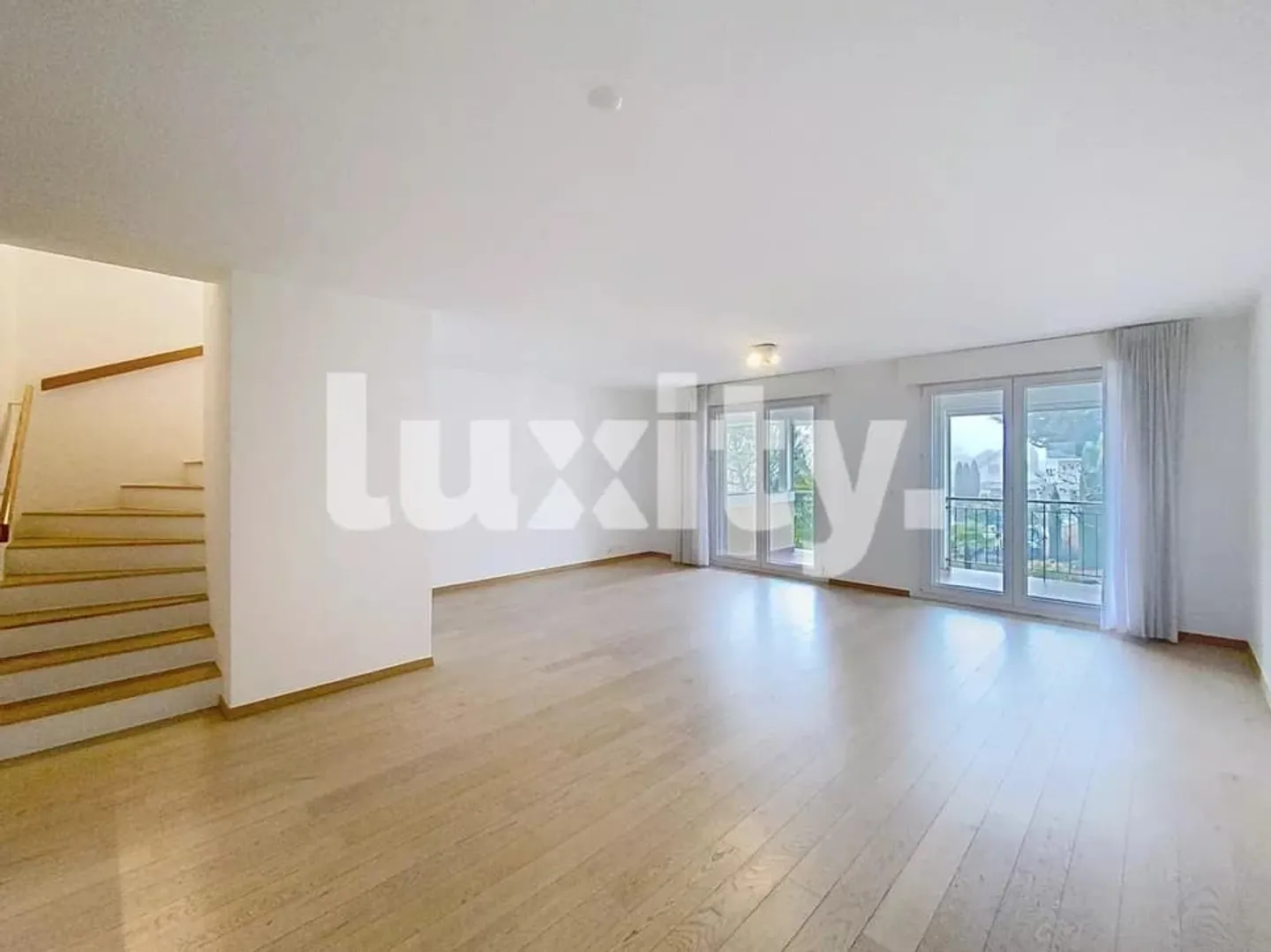 For rent : Bright 5.5-room apartment - Chavannes-des-Bois - Photo 1 of 8