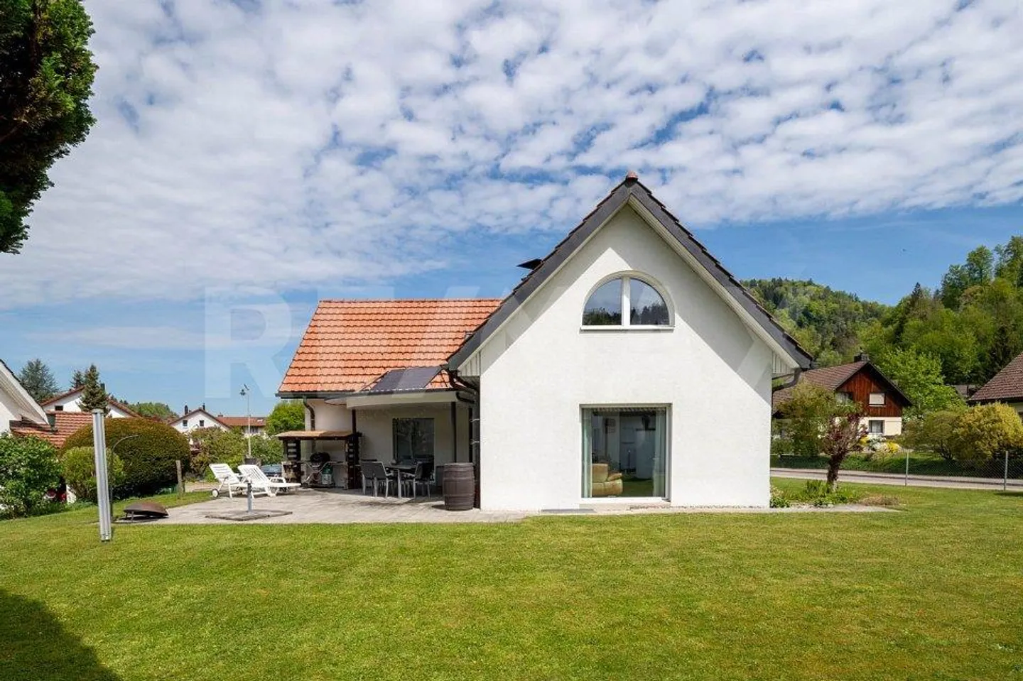 Familienfreundliches Einfamilienhaus - Foto 3 von 13