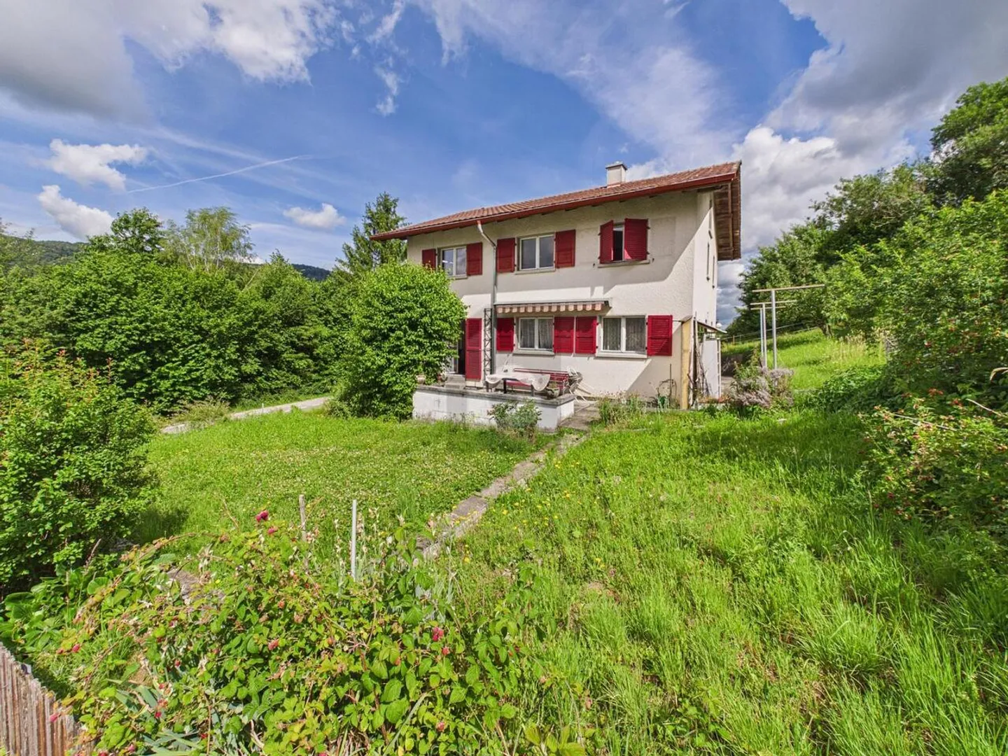 Charmantes Zweifamilienhaus - Foto 1 von 6