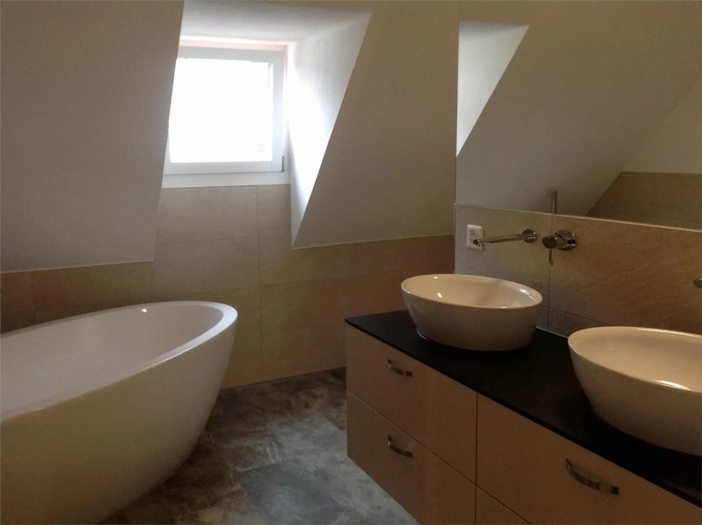 Exklusive Dachwohnung mit Terrasse - Foto 4 von 12