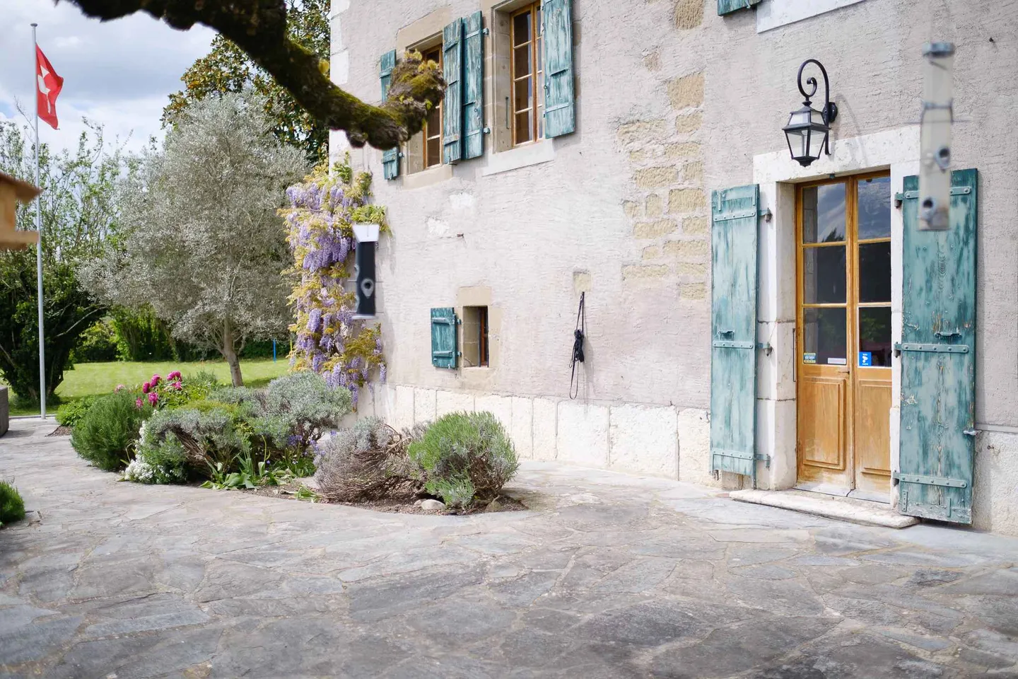 Historisches Schloss mit Park - Foto 2 von 10